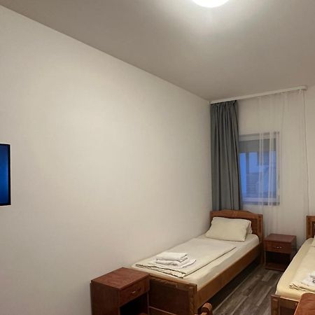 Schoene Hostel Mit Eigene Parking Netflix Youtube Nürnberg Eksteriør billede