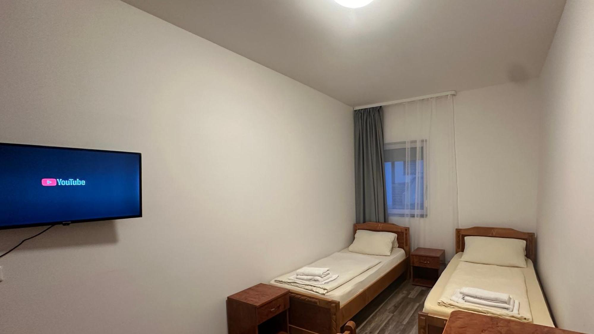 Schoene Hostel Mit Eigene Parking Netflix Youtube Nürnberg Eksteriør billede