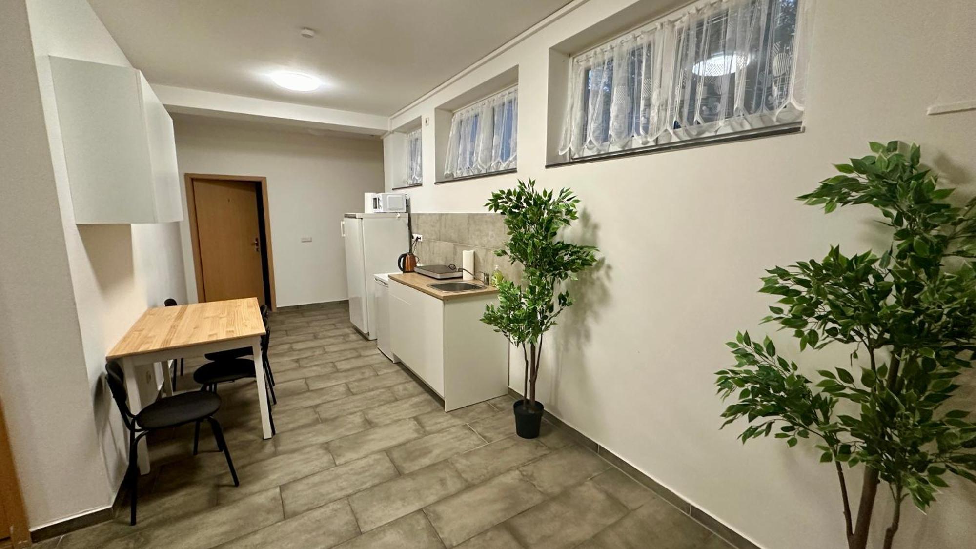 Schoene Hostel Mit Eigene Parking Netflix Youtube Nürnberg Eksteriør billede